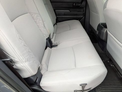 Used 2024 Toyota Tacoma SR5 AWD/4WD image 18