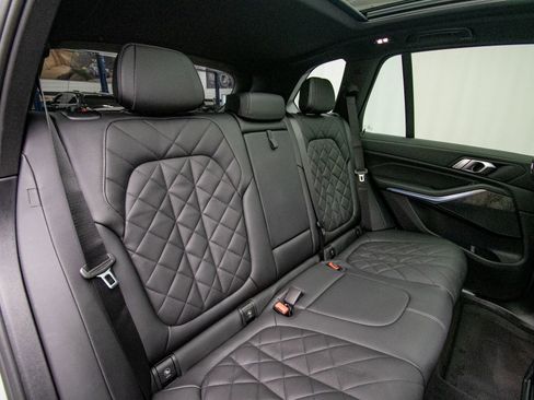 Used 2024 BMW X5 xDrive40i w/ Parking Assistance Package AWD/4WD image 20