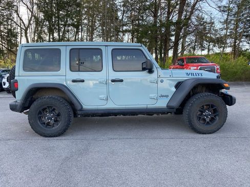 Used 2024 Jeep Wrangler Unlimited image 4