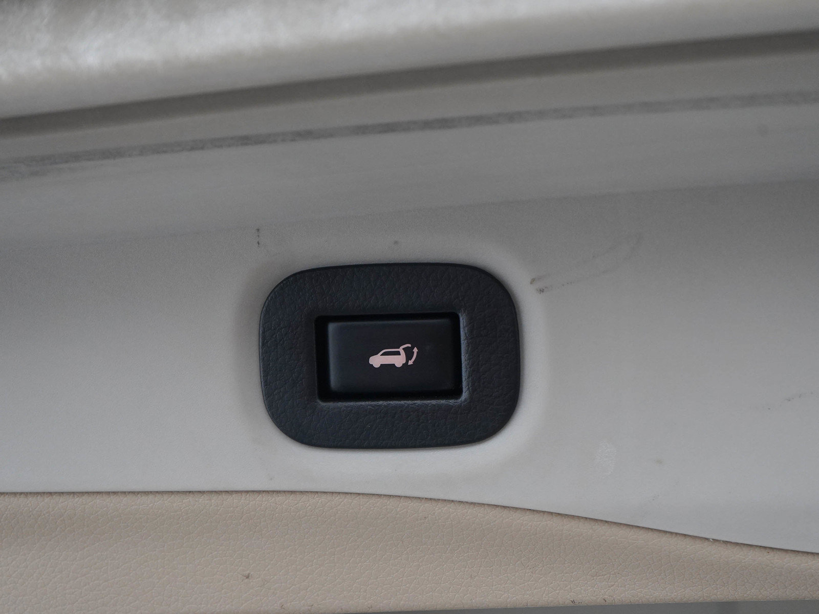 Used 2014 Nissan Rogue SL w/ SL Premium Package AWD/4WD image 17