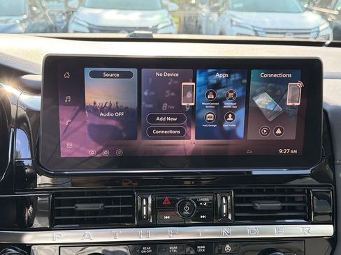 New 2026 Nissan Pathfinder SL w/ SL Premium Package FWD image 25