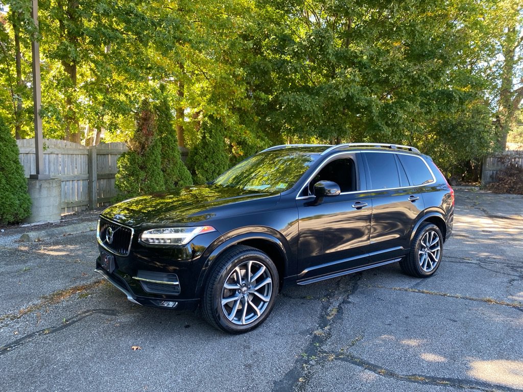 Used 2017 Volvo XC90 T6 Momentum w/ Vision Package AWD/4WD image 1