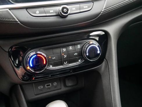 Used 2022 Buick Encore GX Preferred w/ Cold Weather Comfort Package FWD image 30