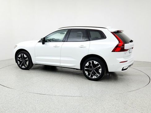 New 2026 Volvo XC60 B5 Plus w/ Climate Package image 7