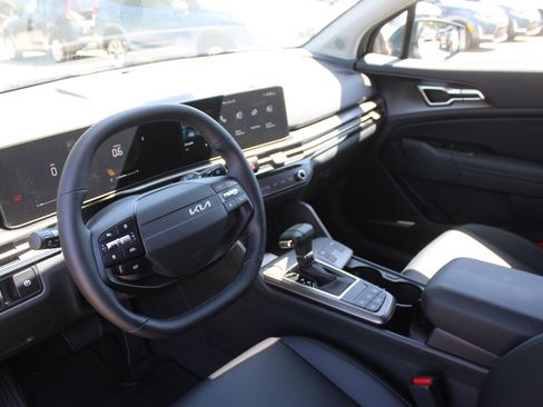 New 2026 Kia Sportage EX FWD image 22