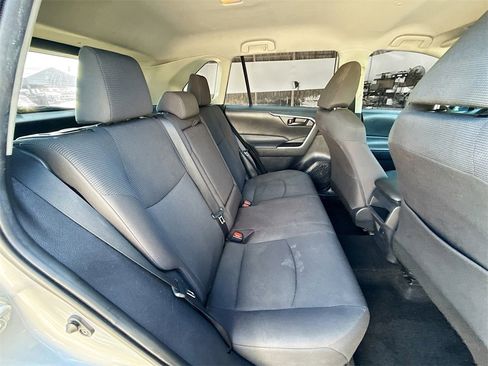 Used 2020 Toyota RAV4 LE image 30