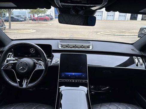 Used 2024 Mercedes-Benz S 580e 4MATIC Sedan image 14
