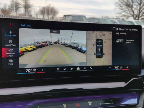 Used 2025 BMW i5 M60 w/ Premium Package image 31