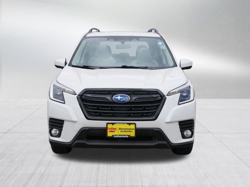 Used 2023 Subaru Forester Premium AWD/4WD image 2