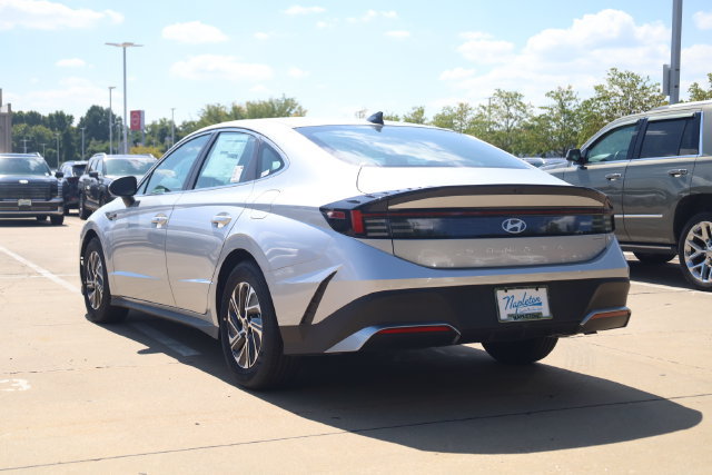 New 2026 Hyundai Sonata Blue FWD image 6