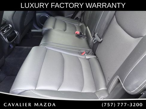 Used 2025 Genesis GV70 2.5T AWD/4WD image 12