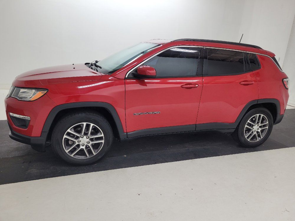 Used 2019 Jeep Compass Latitude w/ Popular Equipment Group FWD image 2