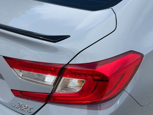 Used 2022 Honda Accord Sport image 27