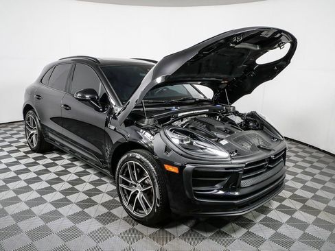 Certified 2024 Porsche Macan AWD w/ Premium Plus Package image 39