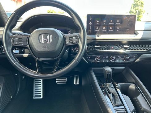 Used 2025 Honda Accord Sport image 14