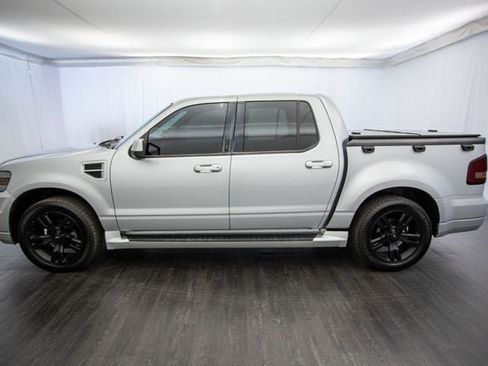 Used 2009 Ford Explorer Sport Trac Adrenalin image 7