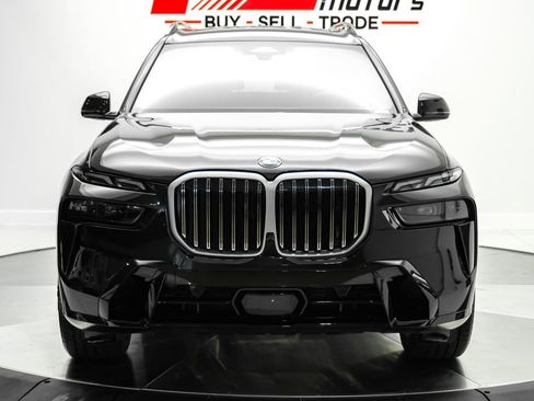 Used 2025 BMW X7 xDrive40i w/ M Sport Package AWD/4WD image 2