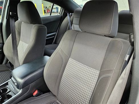 Used 2023 Dodge Charger SXT image 11