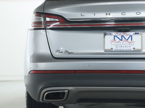 Certified 2022 Lincoln Nautilus AWD w/ Premium Package image 43