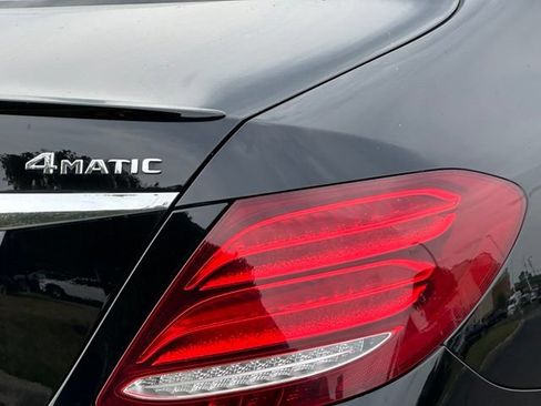 Used 2020 Mercedes-Benz E 350 4MATIC Sedan image 12