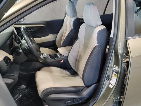 Used 2024 Subaru Outback Premium AWD/4WD image 5