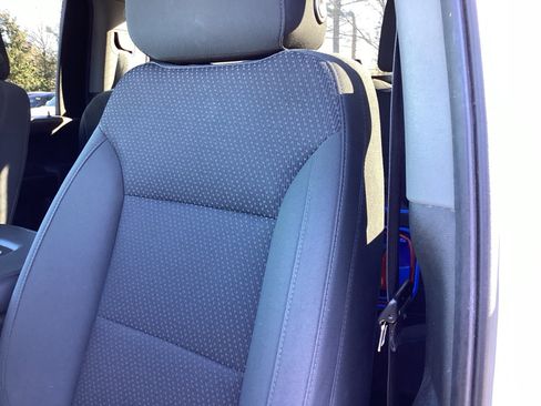 Used 2020 Chevrolet Silverado 2500 Custom w/ Custom Value Package image 10