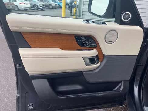 Used 2022 Land Rover Range Rover Westminster Edition image 24