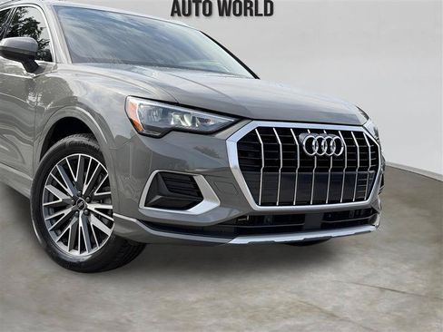 Used 2022 Audi Q3 2.0T Premium w/ Convenience Package AWD/4WD image 8