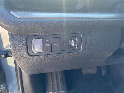 Used 2026 Chevrolet Traverse LT AWD/4WD image 58