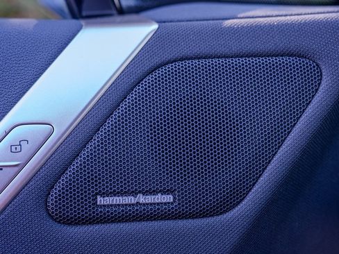 Used 2025 BMW iX xDrive50 image 17