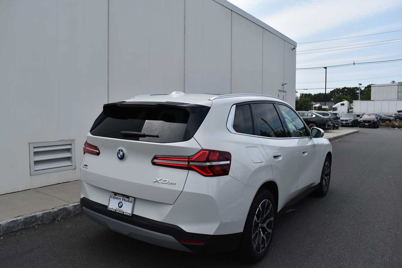 Used 2026 BMW X3 xDrive30i w/ Convenience Package AWD/4WD image 5