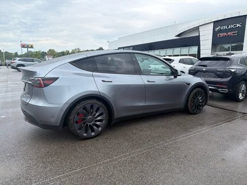 Used 2025 Tesla Model Y Performance AWD/4WD image 5