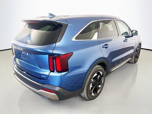 Used 2025 Kia Sorento EX AWD/4WD image 8