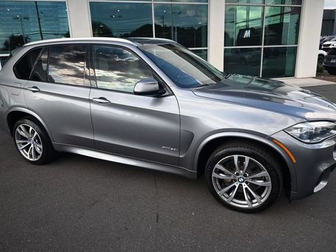Used 2017 BMW X5 xDrive50i AWD/4WD image 9