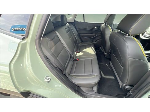 Certified 2025 Chevrolet Trax ACTIV w/ Sunroof Package FWD image 31