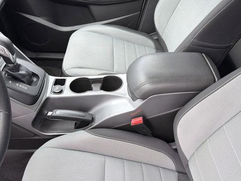 Used 2016 Ford Escape SE image 15