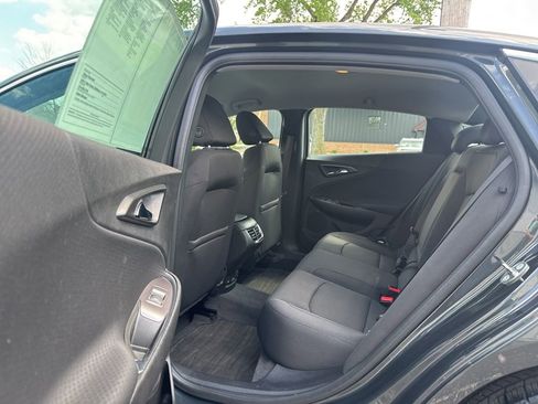 Used 2018 Chevrolet Malibu LT FWD image 15