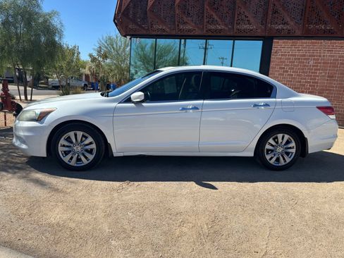 Used 2012 Honda Accord EX-L image 2