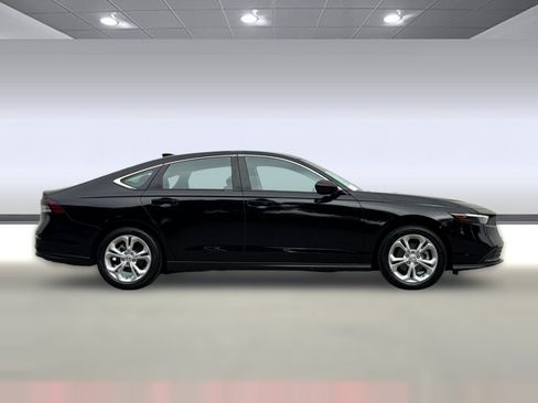 Used 2024 Honda Accord LX image 7