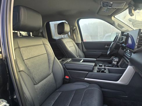 Used 2023 Toyota Tundra Limited w/ Power Package image 10