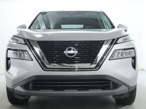 Used 2023 Nissan Rogue SV w/ SV Premium Package image 6
