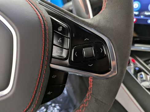 Used 2023 Chevrolet Corvette Stingray Premium Conv w/ Z51 Performance Package RWD image 20