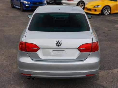 Used 2012 Volkswagen Jetta S FWD image 9