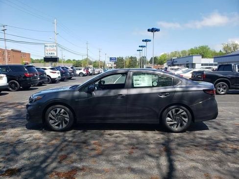 Used 2025 Subaru Legacy Limited AWD/4WD image 6