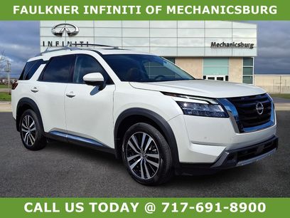 Used 2023 Nissan Pathfinder Platinum w/ Cargo Package