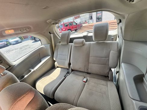 Used 2016 Honda Odyssey SE image 14