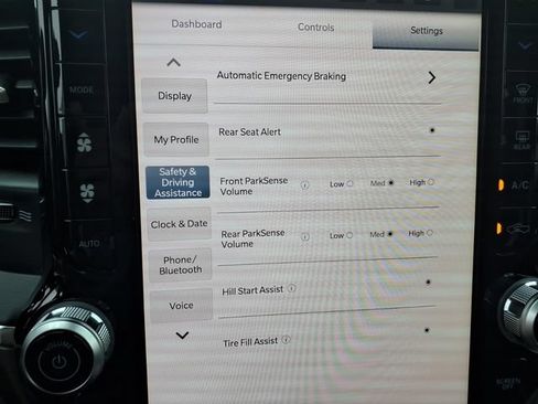 New 2026 RAM 2500 Big Horn AWD/4WD image 11
