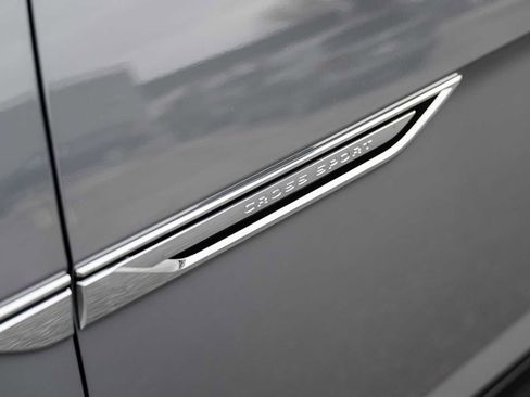 New 2026 Volkswagen Atlas Cross Sport SE image 18