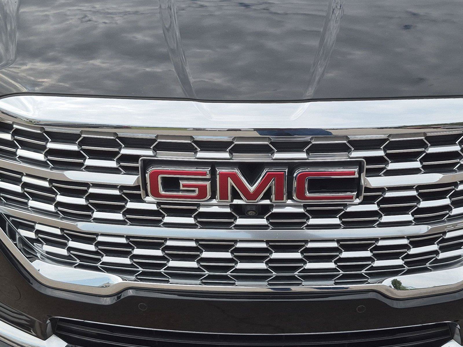 Used 2023 GMC Terrain Denali w/ Black Diamond Edition AWD/4WD image 13