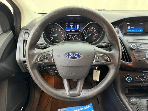 Used 2018 Ford Focus SE FWD image 21